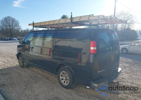 2009 Chevrolet Express 1500 Work Van z USA, uszkodzony, nr VIN 1GCFG15XX91134765